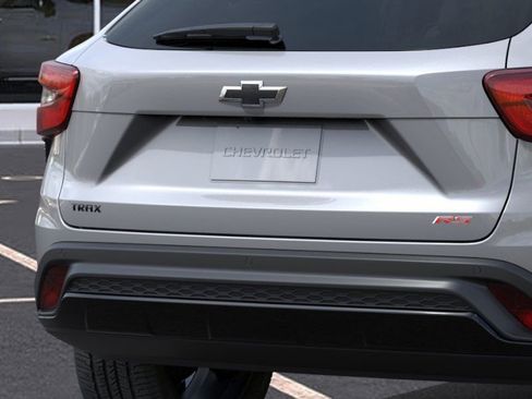 New 2026 Chevrolet Trax RS w/ Driver Confidence Package FWD image 14