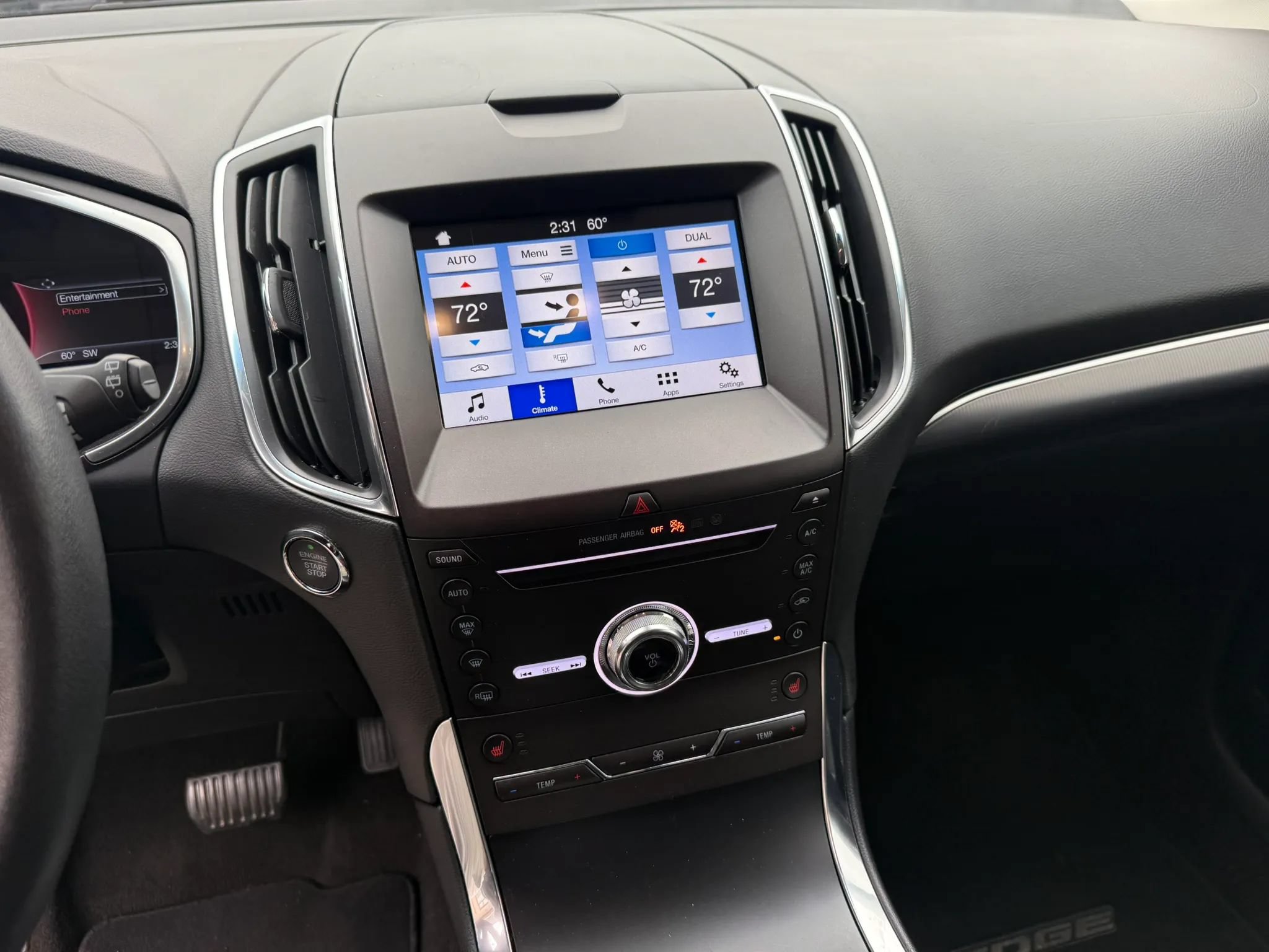 Used 2019 Ford Edge Titanium FWD image 20