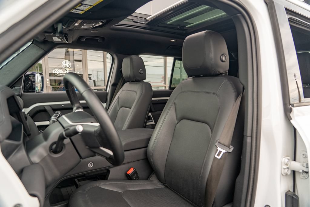 Used 2023 Land Rover Defender 110 S AWD/4WD image 14