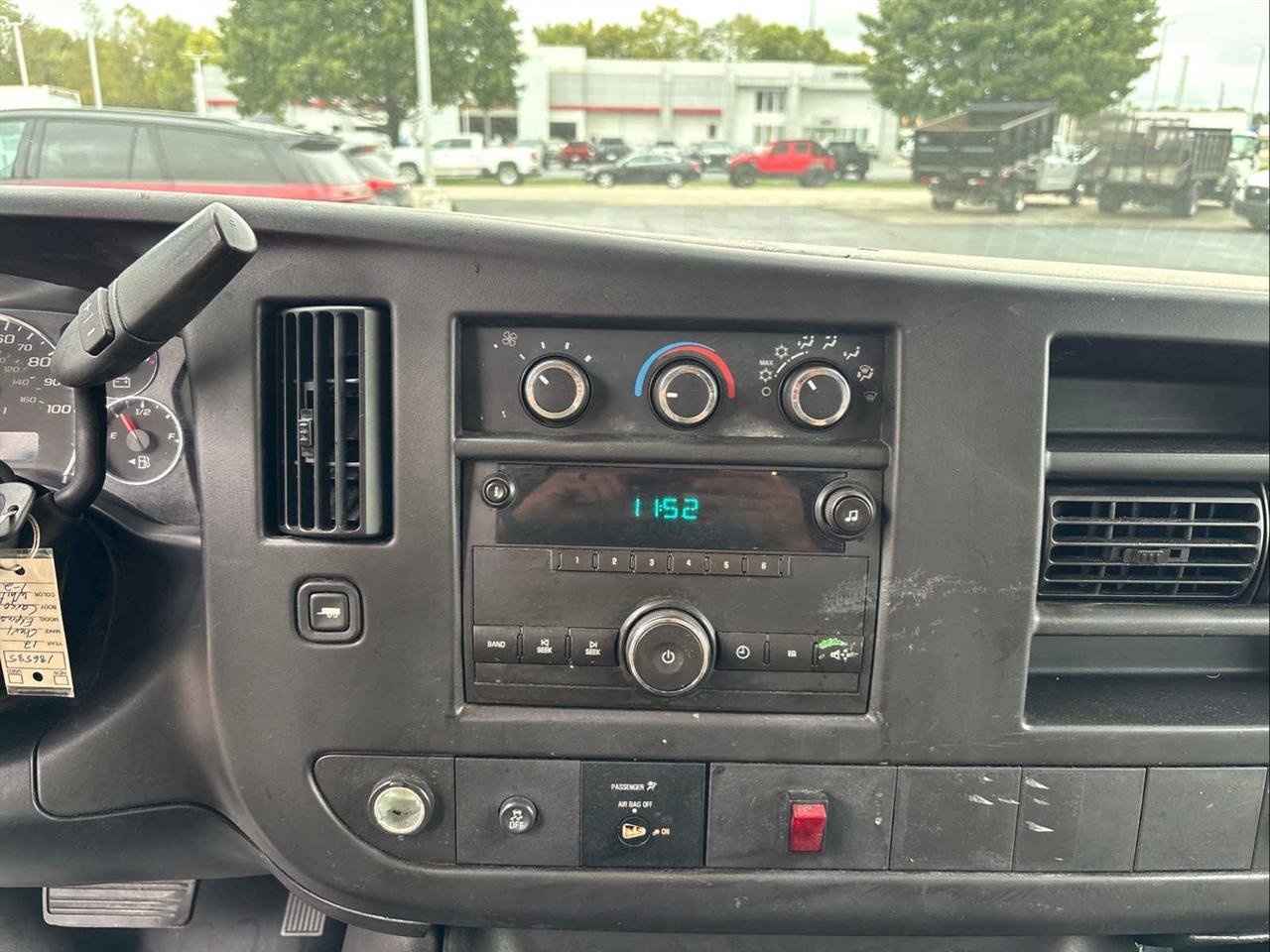 Used 2012 Chevrolet Express 2500 RWD image 17