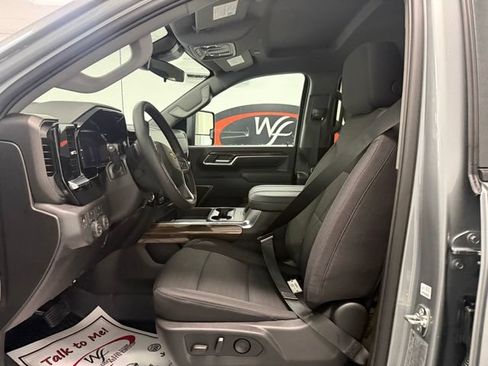 New 2026 Chevrolet Silverado 3500 LT w/ Convenience Package AWD/4WD image 8