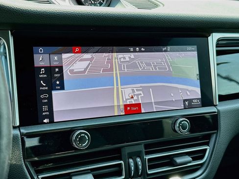 Certified 2023 Porsche Macan S AWD/4WD image 16