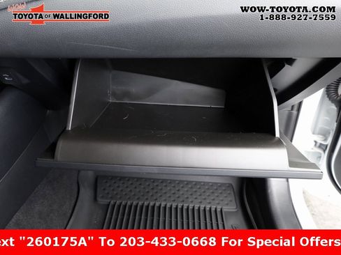 Certified 2024 Toyota Corolla SE image 42