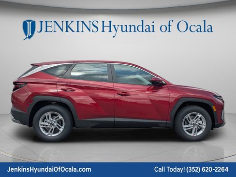 New 2026 Hyundai Tucson SE image 2