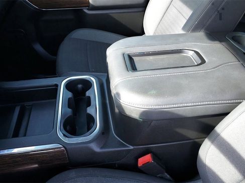 Used 2021 GMC Sierra 1500 Elevation image 17