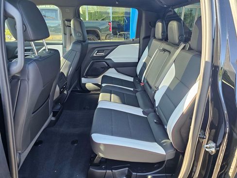 Used 2025 Chevrolet Silverado EV RST AWD/4WD image 17