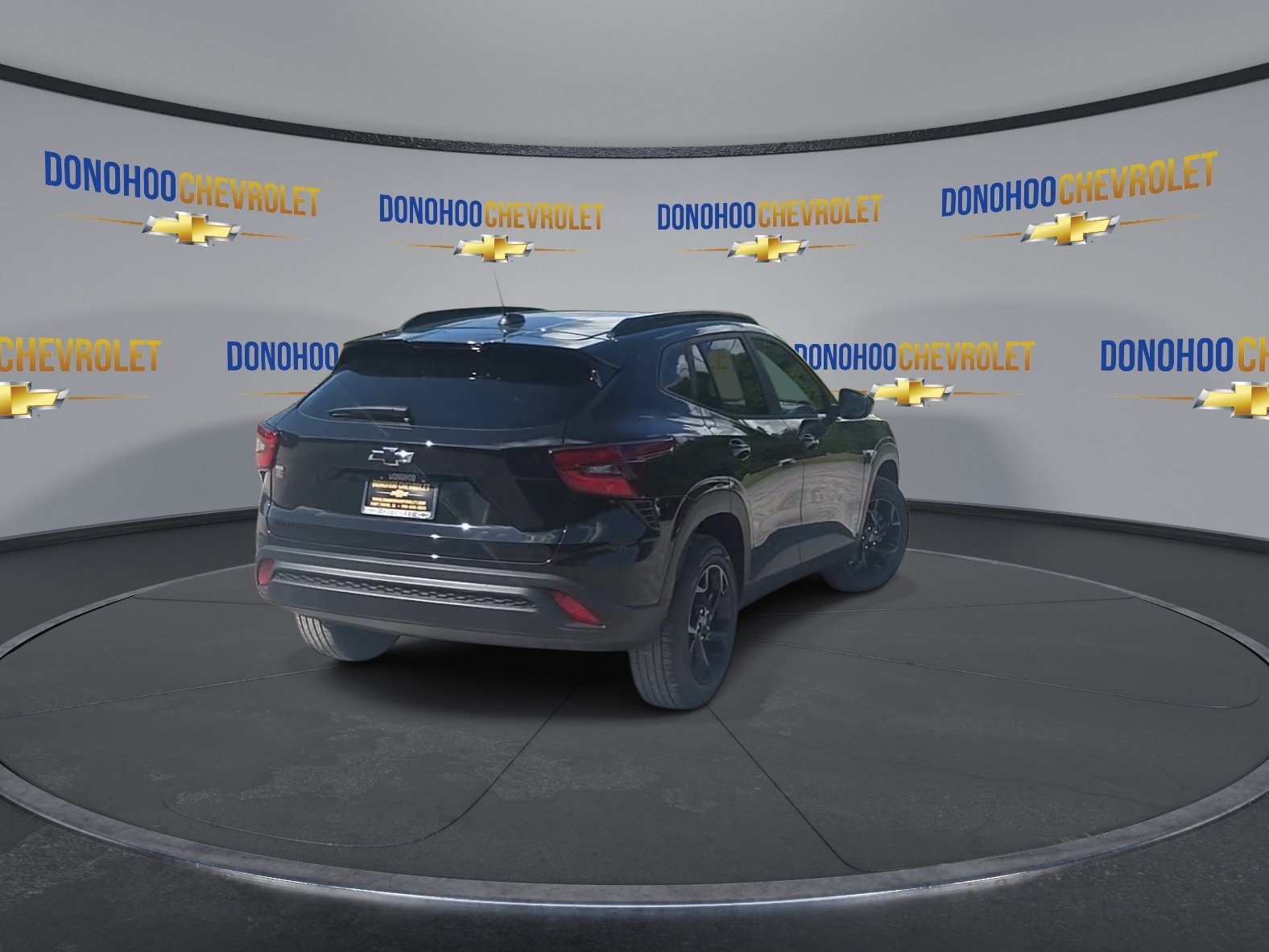 New 2026 Chevrolet Trax LT w/ Midnight Edition FWD image 7