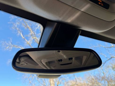 Used 2020 GMC Acadia SLT w/ Driver Alert Package II image 27