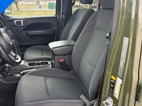 Used 2021 Jeep Wrangler Unlimited Sport AWD/4WD image 13
