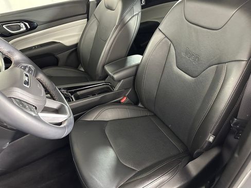 Used 2022 Jeep Compass Limited AWD/4WD image 22