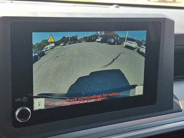 Used 2025 Toyota 4Runner SR5 AWD/4WD image 17
