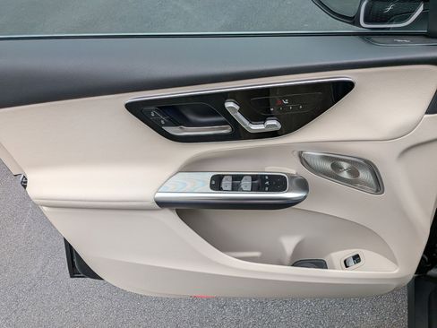 New 2026 Mercedes-Benz GLC 300 image 14