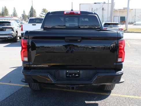 Used 2025 Chevrolet Colorado Z71 image 6