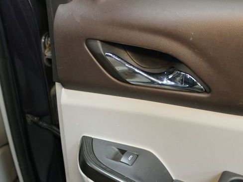 Used 2018 GMC Acadia SLT image 13