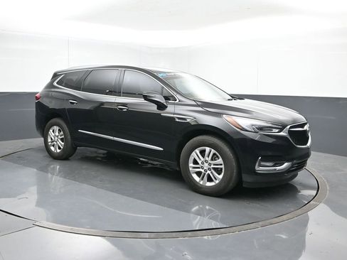 Used 2018 Buick Enclave Essence image 7