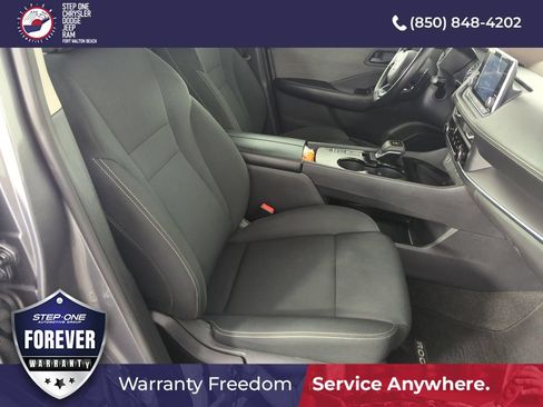 Used 2023 Nissan Rogue S FWD image 34