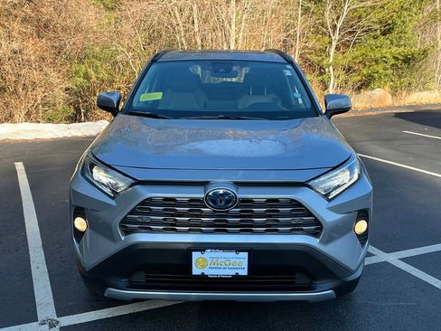 Used 2021 Toyota RAV4 Limited image 8