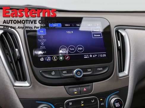 Used 2024 Chevrolet Malibu LT FWD image 19