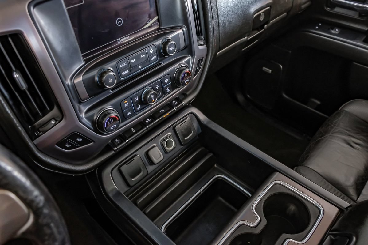 Used 2017 GMC Sierra 2500 SLT w/ All Terrain HD Package AWD/4WD image 25