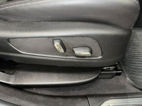 Certified 2024 Cadillac XT5 Luxury image 36