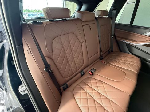 New 2026 BMW X5 xDrive50e w/ Executive Package image 33