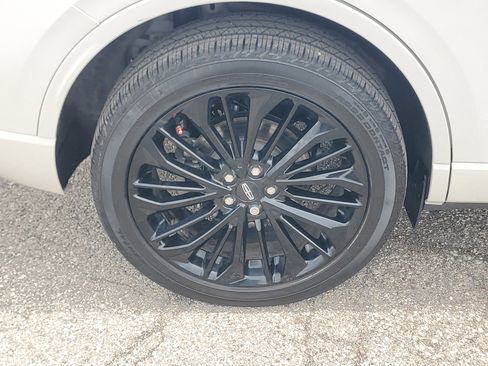 Used 2024 Lincoln Corsair AWD w/ Equipment Group 101A image 7