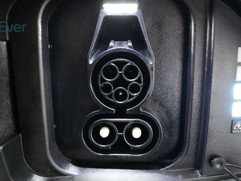 Used 2024 Hyundai Kona SE FWD image 10