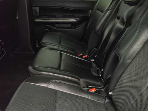 Used 2018 Ford Expedition XLT w/ Equipment Group 202A image 18