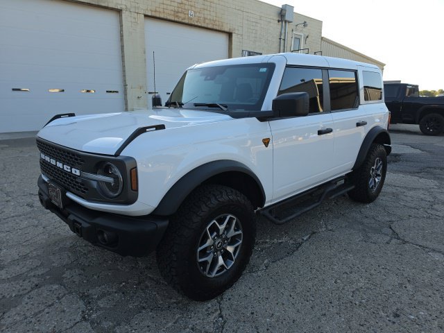 Used 2025 Ford Bronco Badlands AWD/4WD image 1