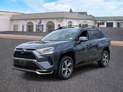 Used 2021 Toyota RAV4 SE w/ Weather & Moonroof Package