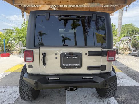 Used 2017 Jeep Wrangler Unlimited Sport w/ Quick Order Package 24S AWD/4WD image 7