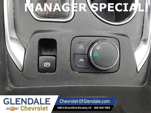 Used 2022 Chevrolet Traverse RS image 30