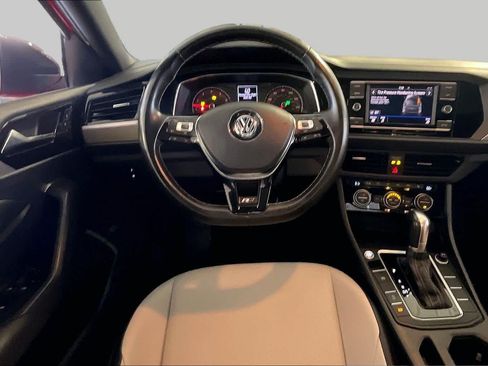 Used 2019 Volkswagen Jetta R-Line FWD image 5