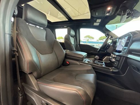 Used 2025 Ford F150 Raptor AWD/4WD image 31