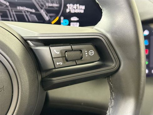 Used 2023 Porsche Taycan 4S image 22