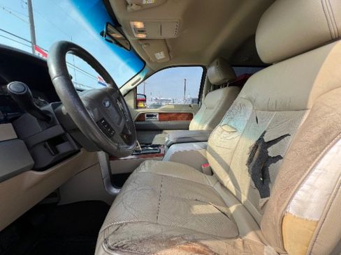 Used 2010 Ford F150 Lariat image 10