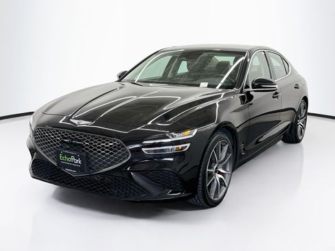 Used 2025 Genesis G70 2.5T RWD image 3