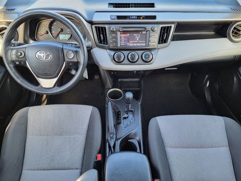 Used 2014 Toyota RAV4 LE image 19