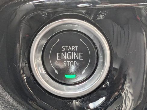 Used 2025 Chevrolet Silverado 1500 LT image 30