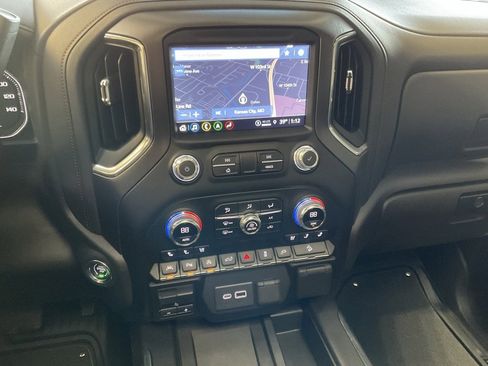 Used 2021 GMC Sierra 1500 AT4 w/ AT4 Value Package image 17