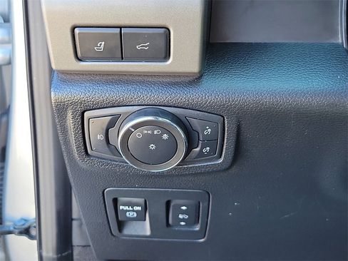 Used 2019 Ford Expedition XLT w/ Equipment Group 202A image 24