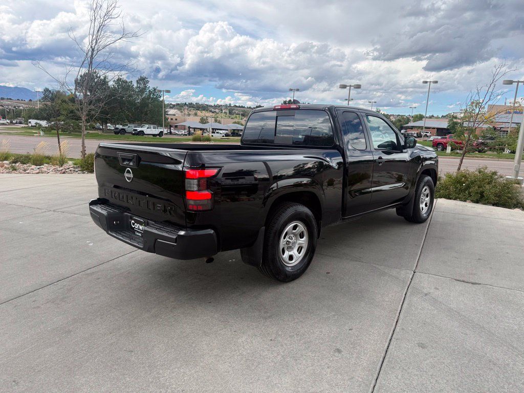 Used 2025 Nissan Frontier S RWD image 7