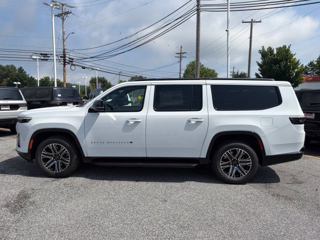 New 2026 Jeep Grand Wagoneer L 4WD w/ Premium Group I image 4