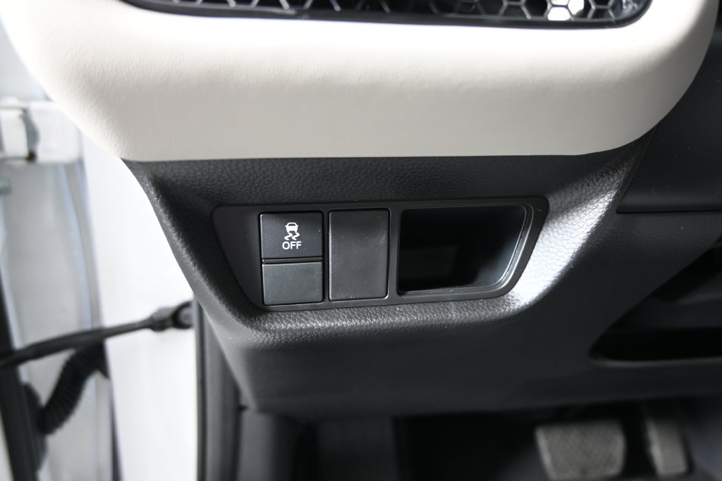 Used 2023 Honda HR-V LX image 23