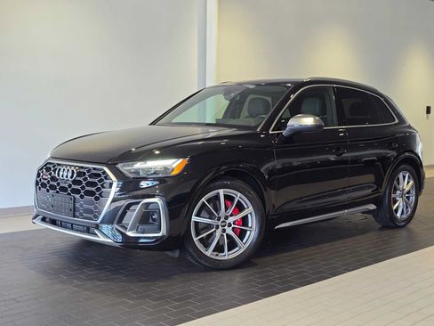 Used 2023 Audi SQ5 Premium Plus w/ Premium Plus Package AWD/4WD image 1