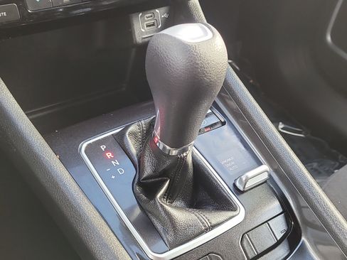 Used 2023 Jeep Compass Sport image 25