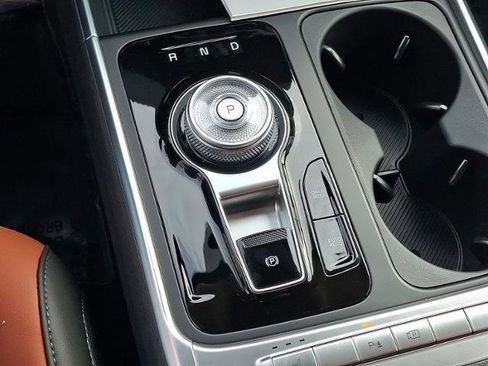 New 2026 Kia Carnival EX image 7