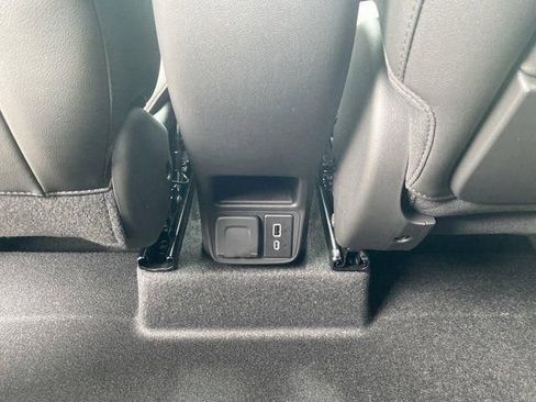 New 2026 Chevrolet TrailBlazer RS w/ Convenience Package FWD image 13