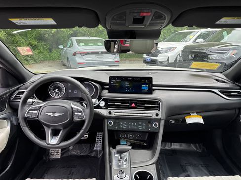 Used 2025 Genesis G70 2.5T w/ Sport Prestige Package image 35