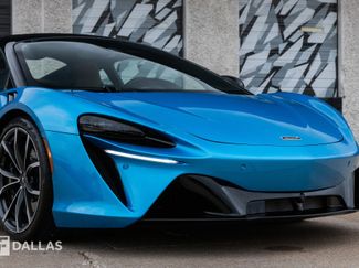 Used 2023 McLaren Artura video 2